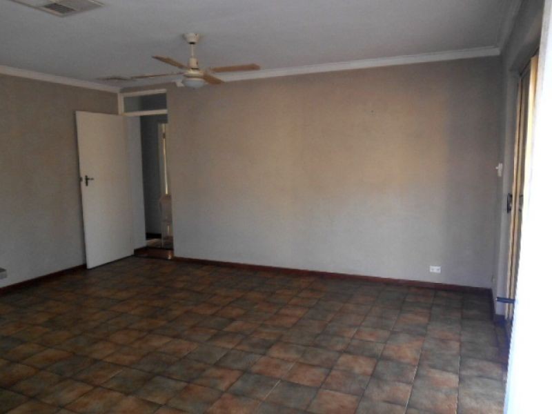 39 Gossamer Avenue, Mirrabooka WA 6061