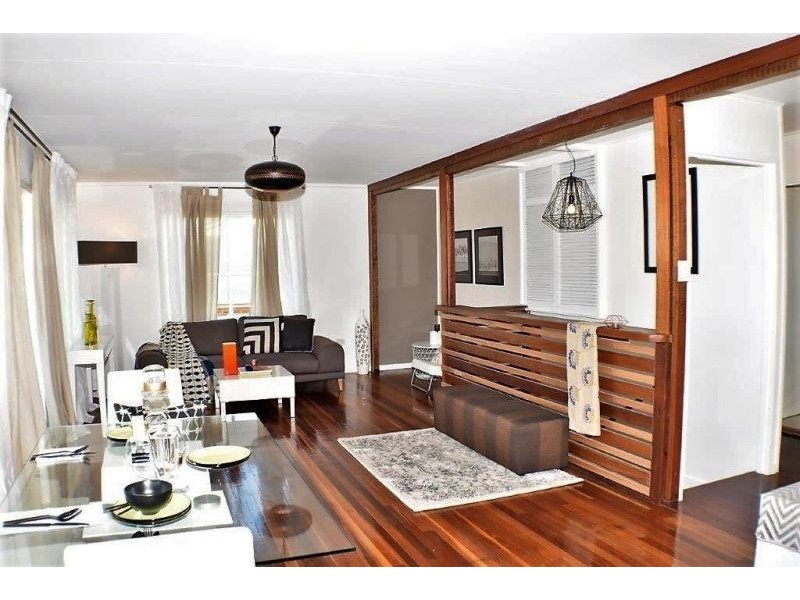 10 Agnes Street, Birkdale QLD 4159