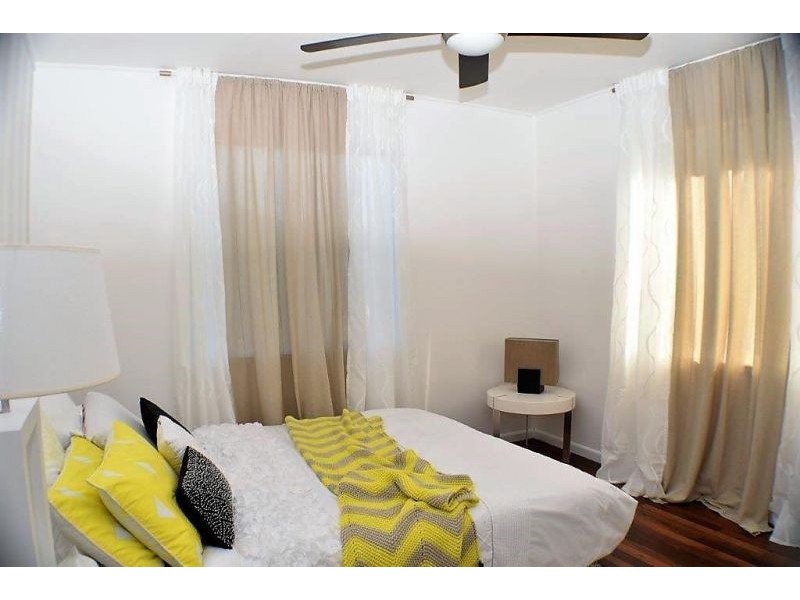 10 Agnes Street, Birkdale QLD 4159