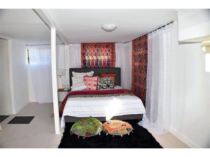 10 Agnes Street, Birkdale QLD 4159