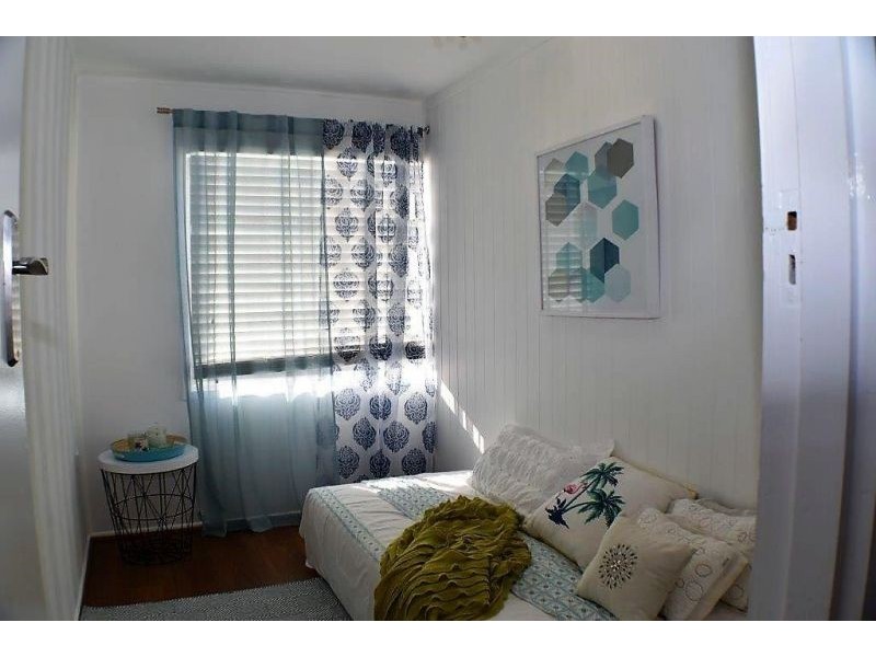 10 Agnes Street, Birkdale QLD 4159