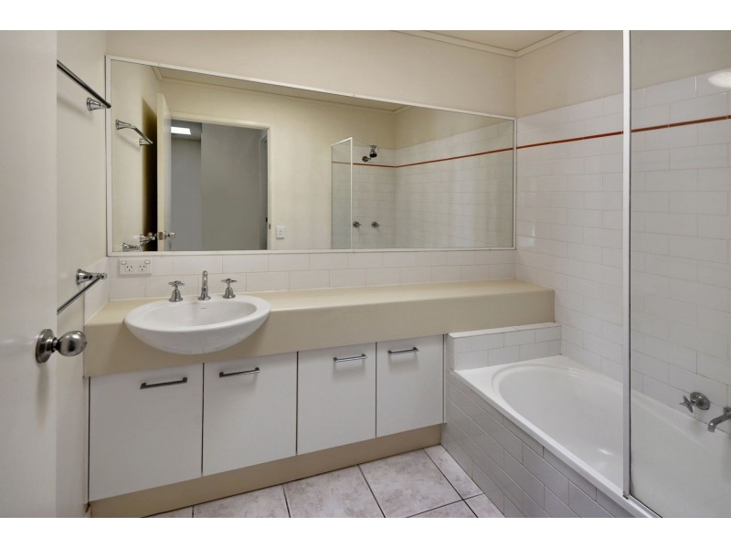 10/1 Poinsettia Ct, Mooloolaba QLD 4557