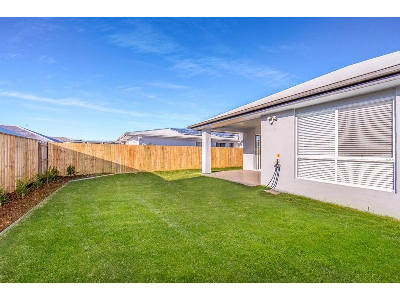 26 Banks Crescent, Caloundra West QLD 4551