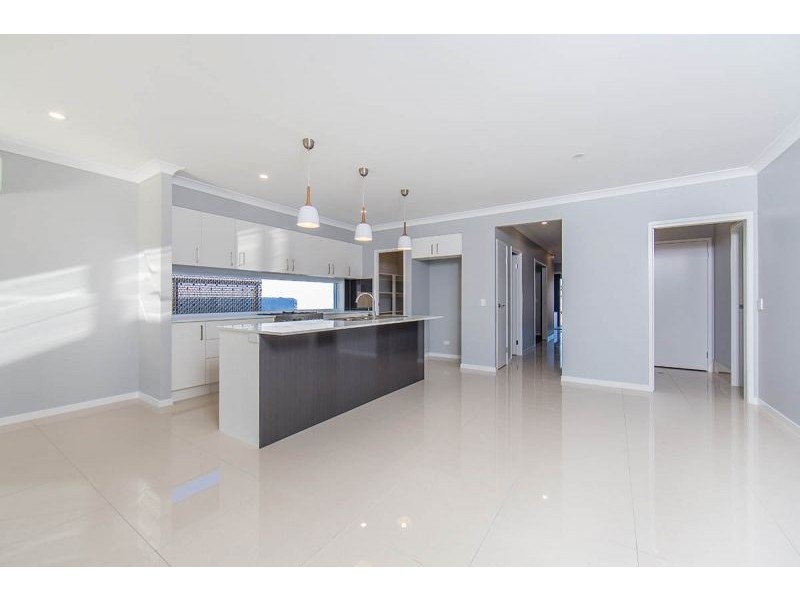 26 Banks Crescent, Caloundra West QLD 4551