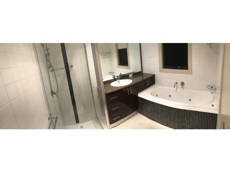 10 Summit Rd, Frankston VIC 3199