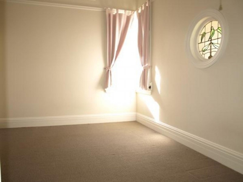 16 Winchcombe, Haberfield NSW 2045