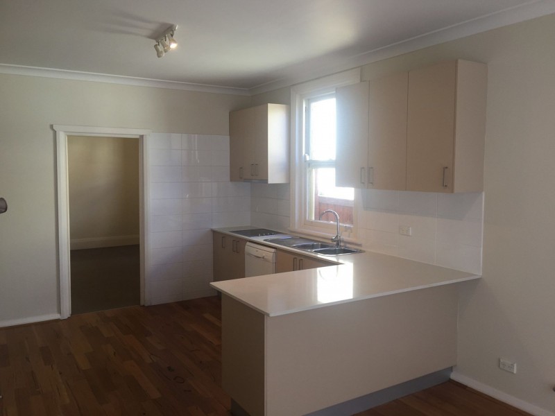 16 Winchcombe, Haberfield NSW 2045