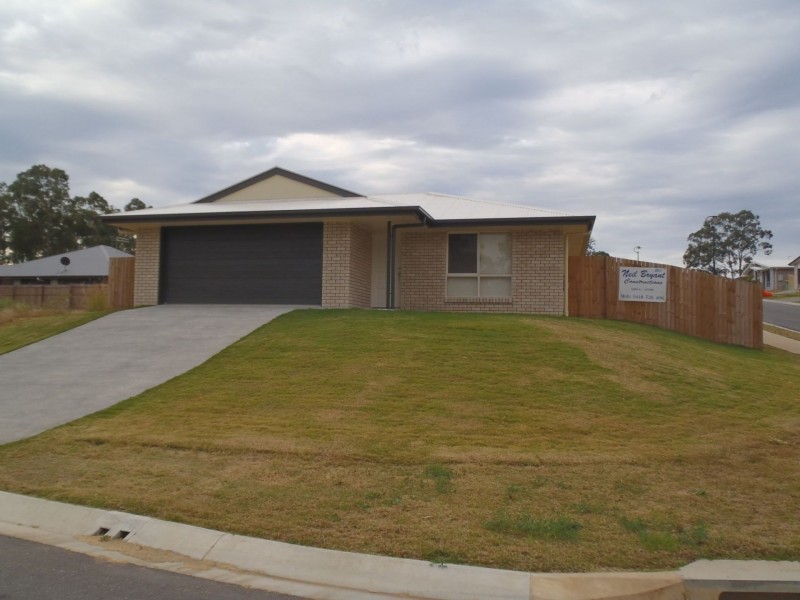 40 Conifer Ave, Brassall QLD 4305