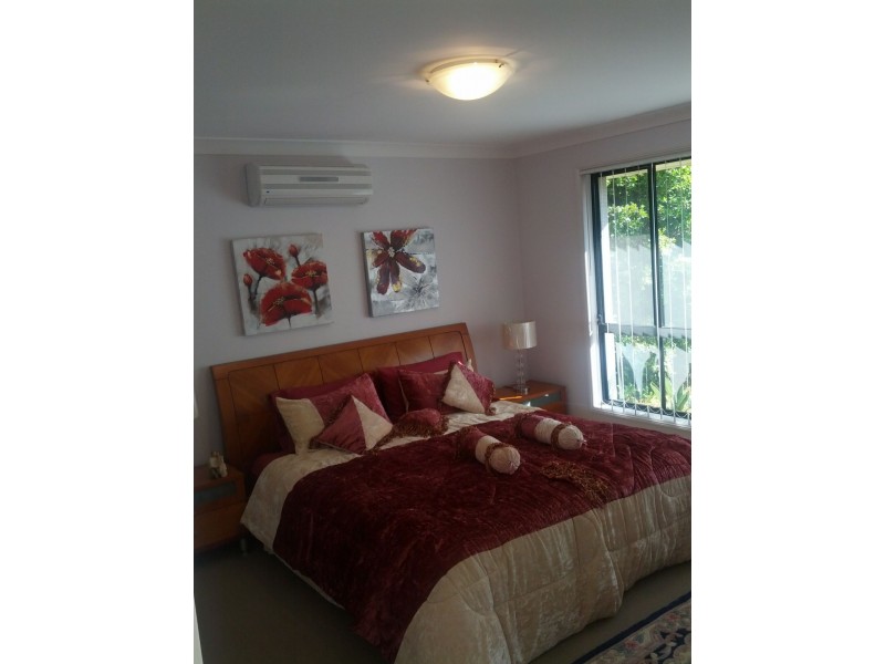 13 Bowley Street, Pacific Pines QLD 4211