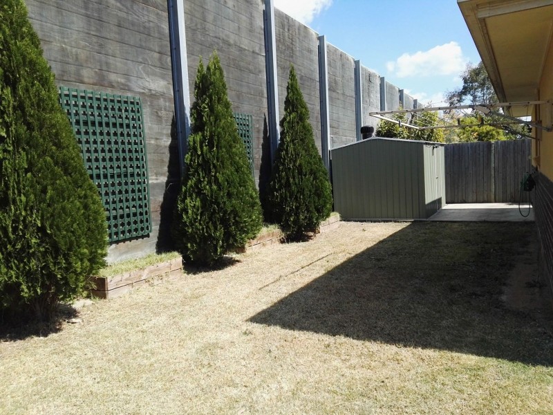 15 Kinchega Cct, Parkinson QLD 4115