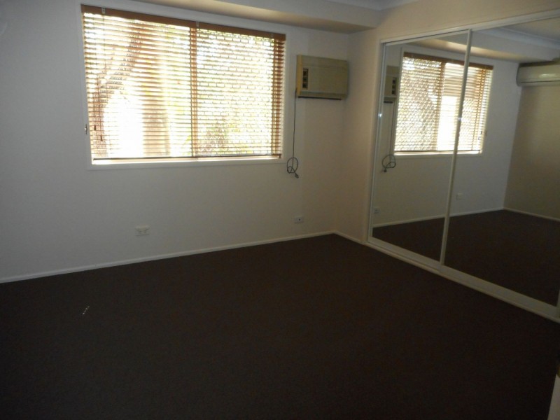 9 Spring Rd, Kallangur QLD 4503