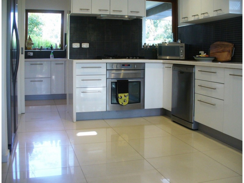 15 Heaths Road, Metung VIC 3904