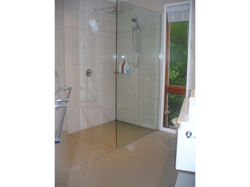 15 Heaths Road, Metung VIC 3904