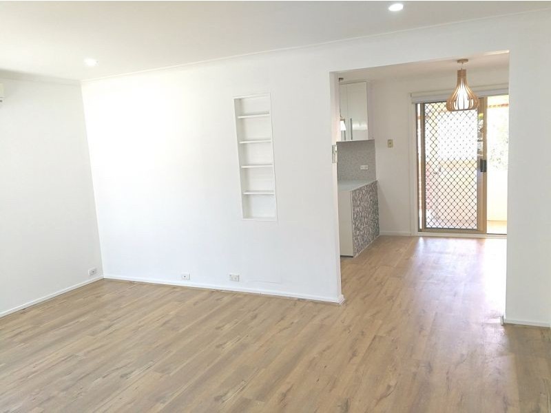 4 Rocklands Rise, Meadow Heights VIC 3048