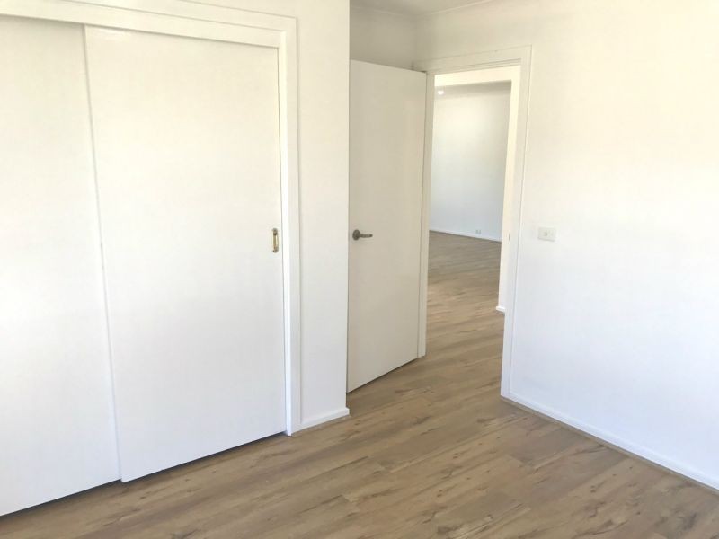 4 Rocklands Rise, Meadow Heights VIC 3048