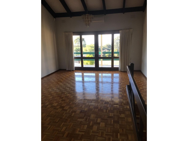 58 Highvale Road, Glen Waverley VIC 3150