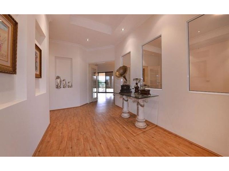 26 Neary Boulevard, Aveley WA 6069