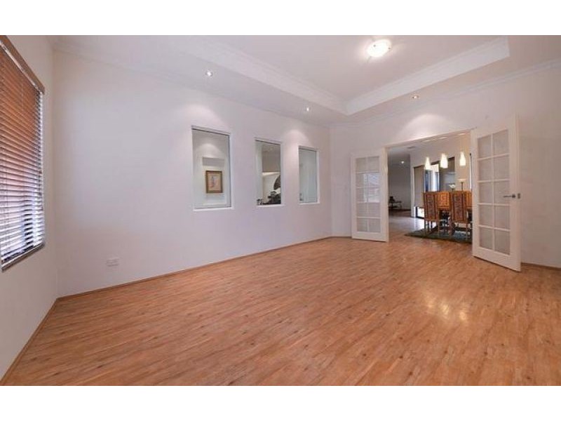 26 Neary Boulevard, Aveley WA 6069