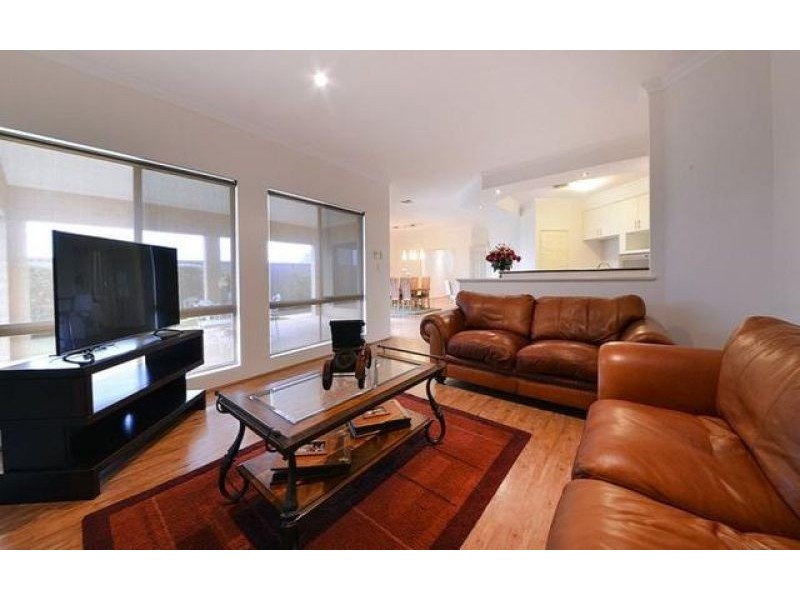 26 Neary Boulevard, Aveley WA 6069