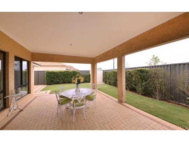 26 Neary Boulevard, Aveley WA 6069