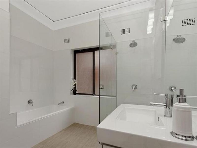 4 Arthur Street, Forestville NSW 2087