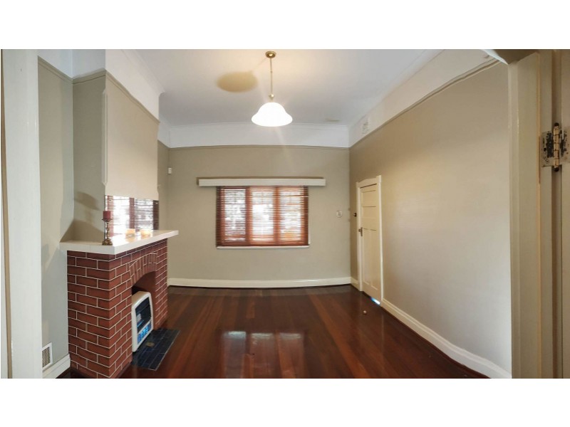 194 Ninth Ave, Inglewood WA 6052