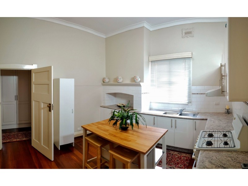 194 Ninth Ave, Inglewood WA 6052