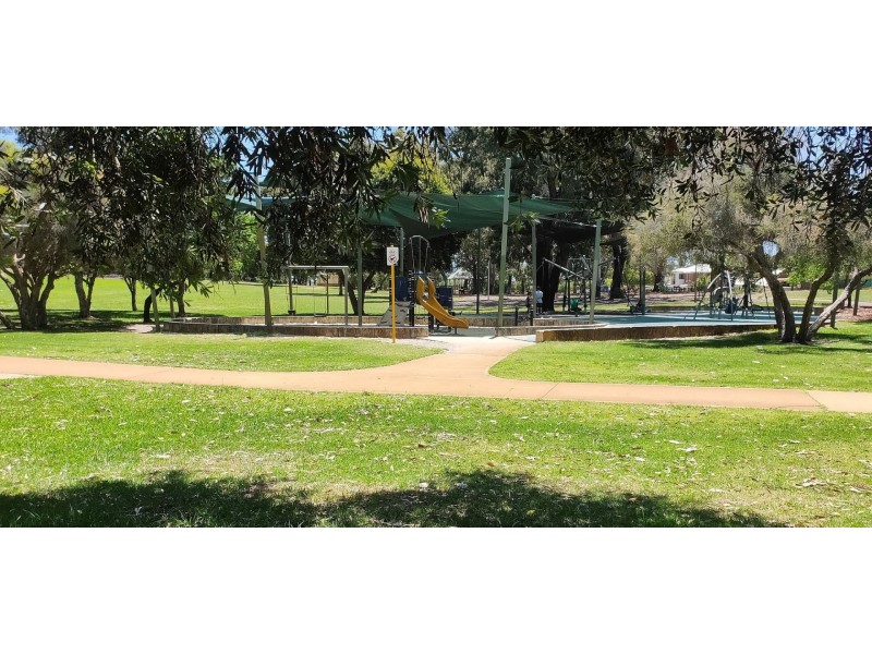 194 Ninth Ave, Inglewood WA 6052