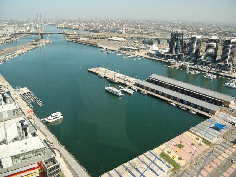 4002/100 Harbour Esplanade, Docklands VIC 3008