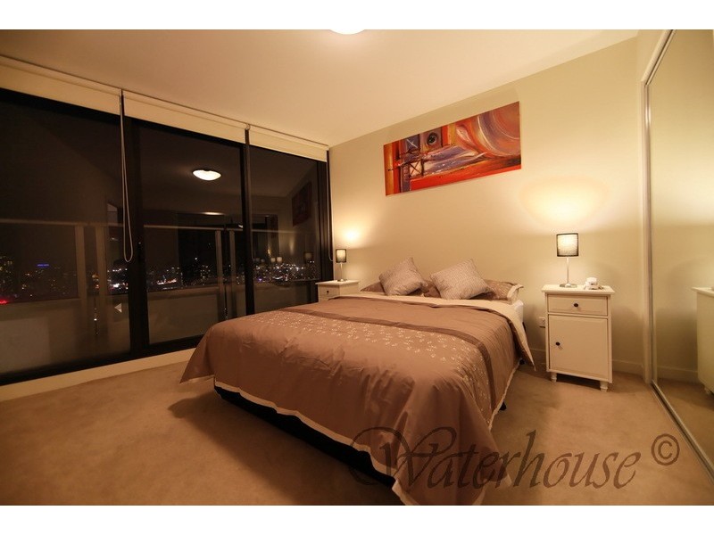 3411A/100 Harbour Esplanade, Docklands VIC 3008