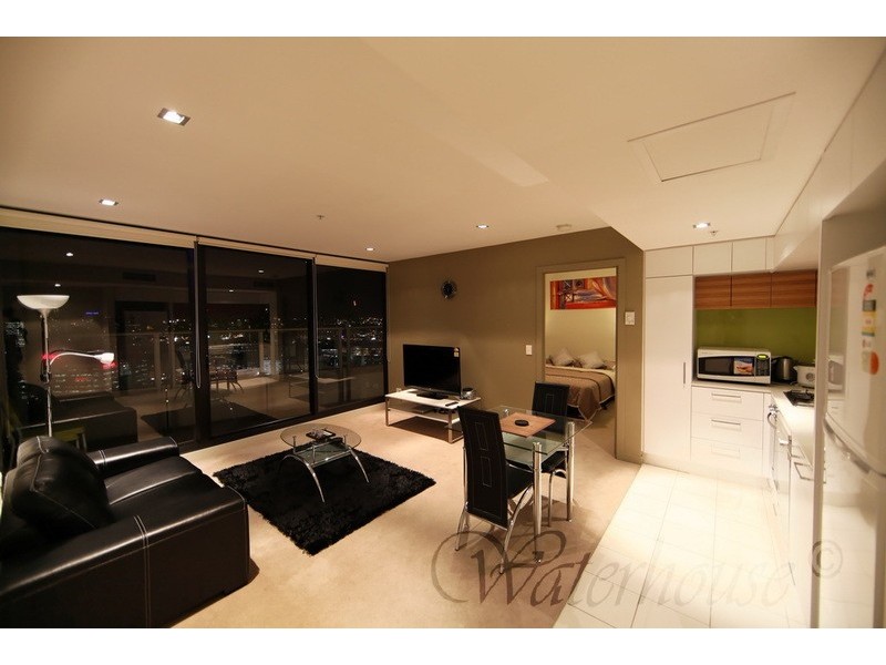 3411A/100 Harbour Esplanade, Docklands VIC 3008