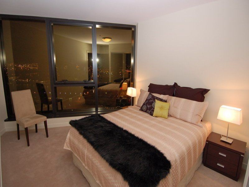 2409A/100 Harbour Esplanade, Docklands VIC 3008