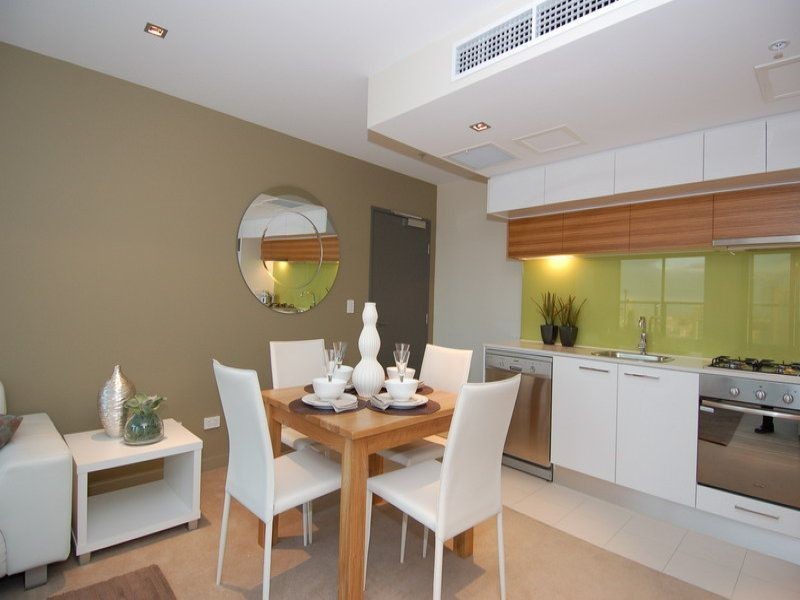 3410A/100 Harbour Esplanade, Docklands VIC 3008