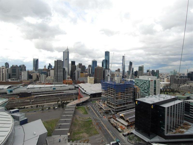 3010B/100 Harbour Esplanade, Docklands VIC 3008