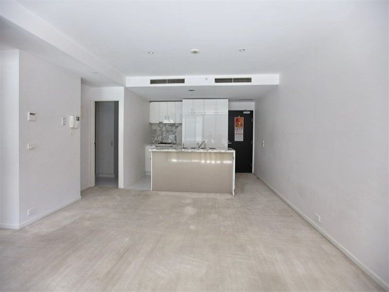 104 18 Waterview Walk, Docklands VIC 3008