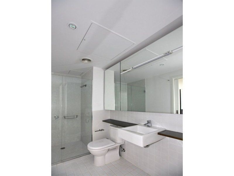 104 18 Waterview Walk, Docklands VIC 3008