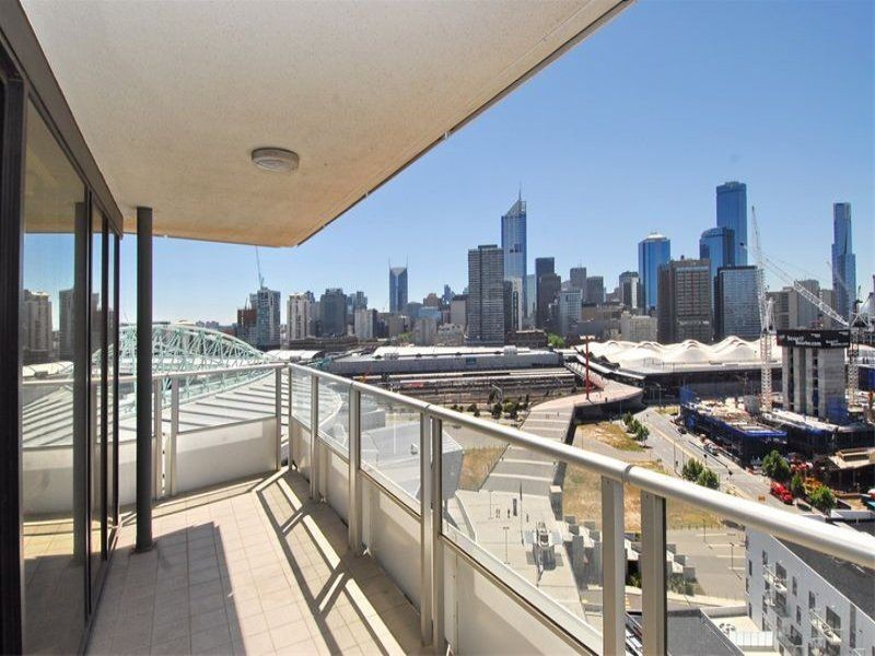 1913/100 Harbour Esplanade, Docklands VIC 3008