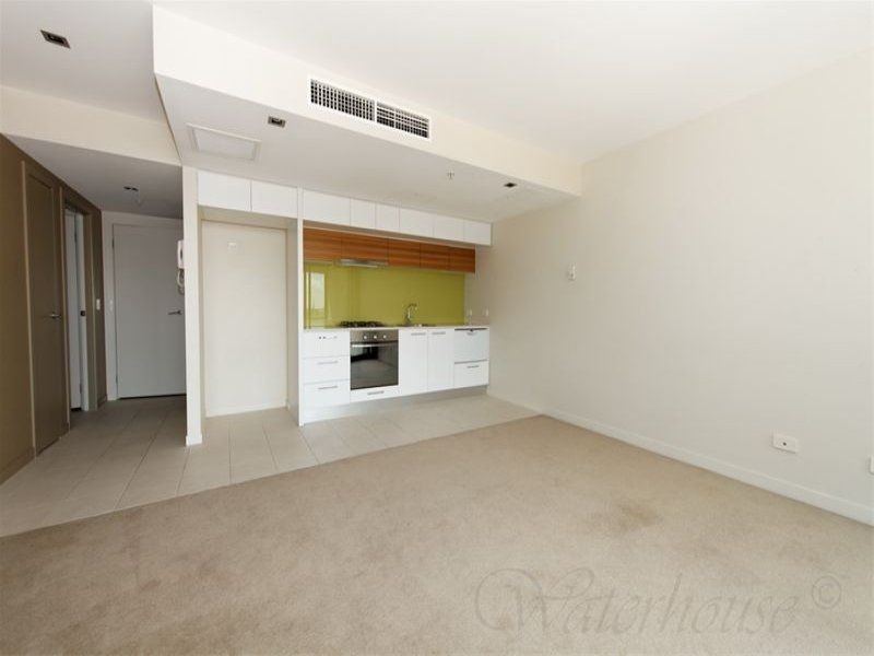 611/100 Harbour Esplanade, Docklands VIC 3008