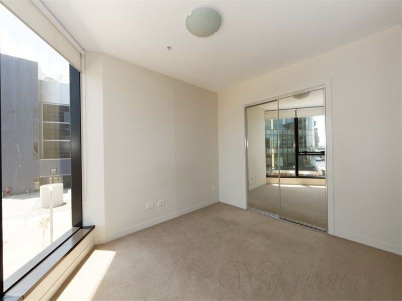 611/100 Harbour Esplanade, Docklands VIC 3008