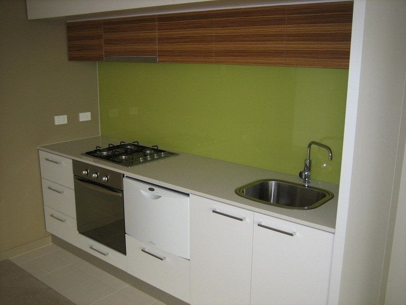 713/100 Harbour Esplanade, Docklands VIC 3008