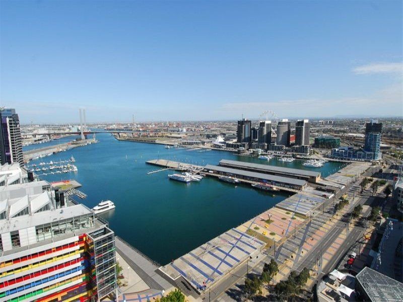 2807/100 Harbour Esplanade, Docklands VIC 3008