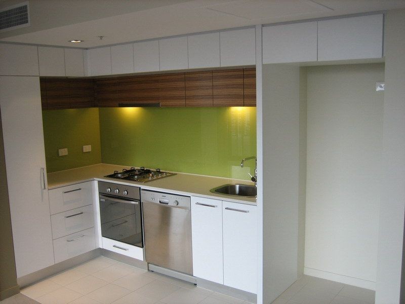 2212A/100 Harbour Esplanade, Docklands VIC 3008