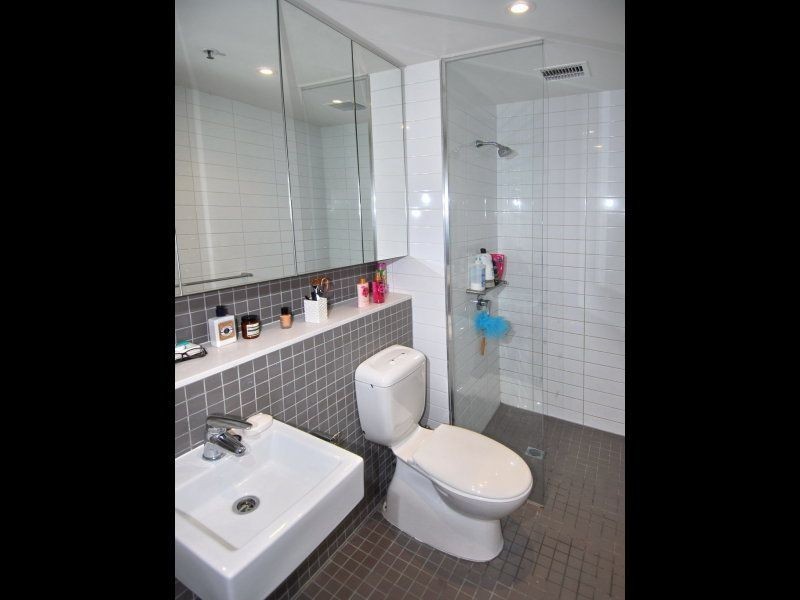 104/8 McCrae Street, Docklands VIC 3008