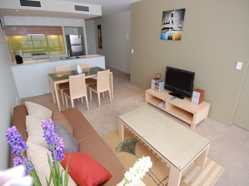 2708A 100 Harbour Esplanade, Docklands VIC 3008