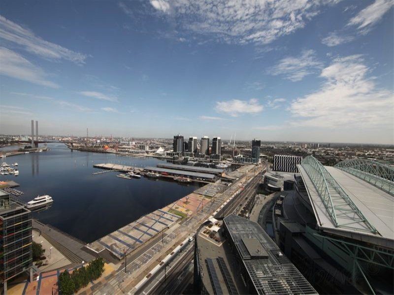 2409B/100 Harbour Esplanade, Docklands VIC 3008