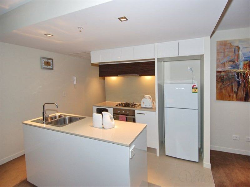 100 Harbour Esplanade, Docklands VIC 3008