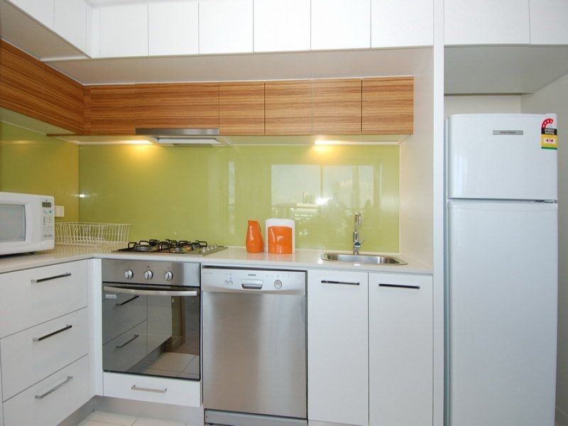 2512A/100 Harbour Esplanade, Docklands VIC 3008