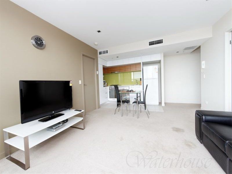 3411A/100 Harbour Esplanade, Docklands VIC 3008