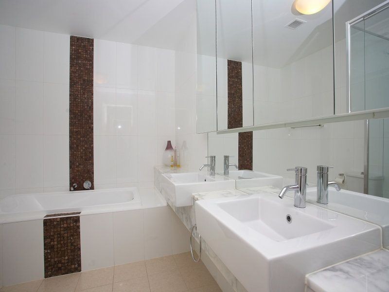 4003/100 Harbour Esplanade, Docklands VIC 3008