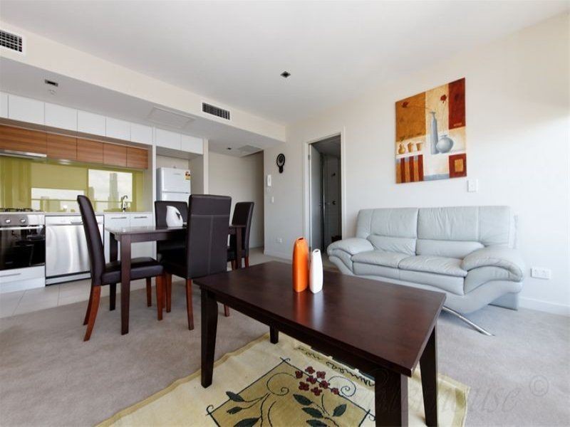 3010A/100 Harbour Esplanade, Docklands VIC 3008